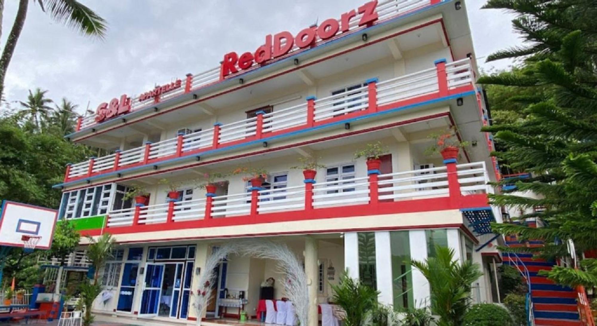 Reddoorz At S & L Apartelle Daraga Albay Legazpi Exterior foto